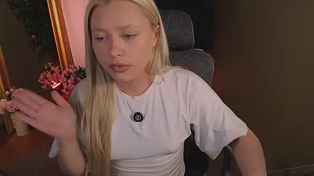 ItsJustGia - tease my ass