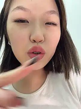 CreamPuff- - Soft touch pussy in tram