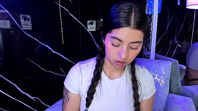 VeronicaCream_