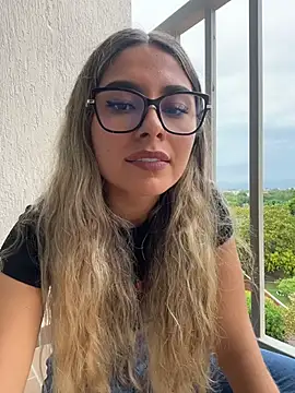Kataliina___ - show tits+bounce them