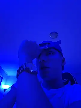 Aidowned - Short privates or vids via request
