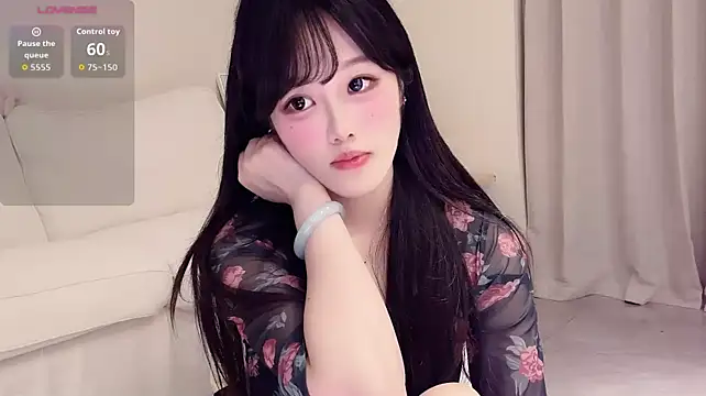Uu_7 - 跪姿后入式夹住jb