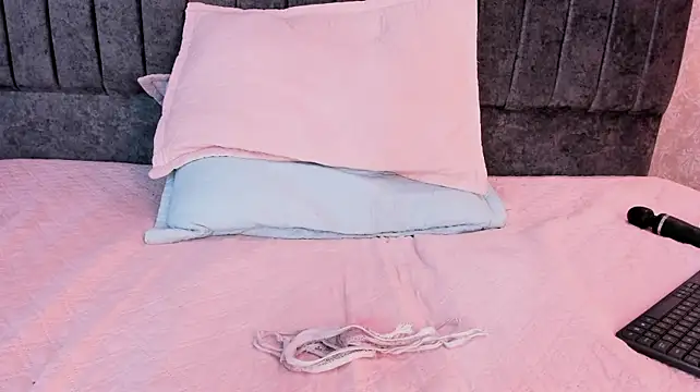 Lia_Cherry_7 - 5 min ctrl domi in my pussy💖