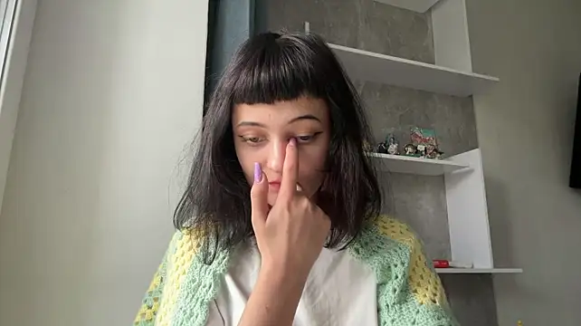 PrudenceSmethers - Let's see on my wet tongue together :P