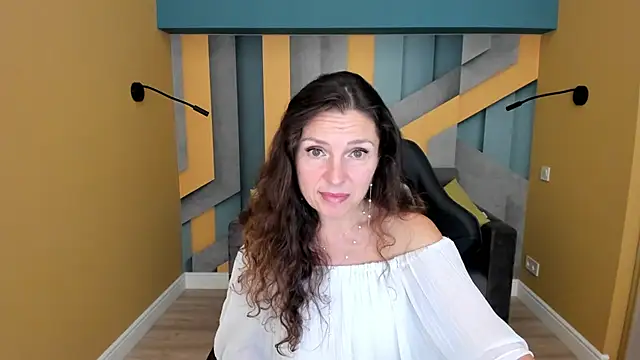 EllaLong - take off my bra