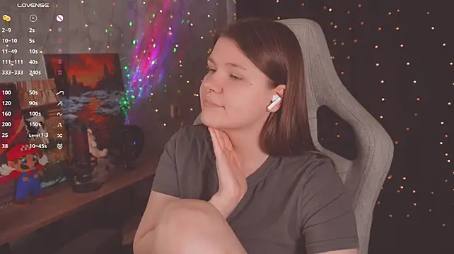 Cuteamberlyyy - DILDO IN PUSSY