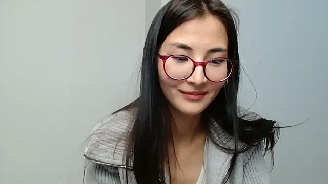 Newfrommacau - live your life and find your wife