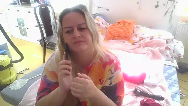 Meliss_Official9 - off bra last tip win 5 videos