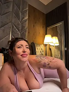 CleoLangley - 😈 Undress me