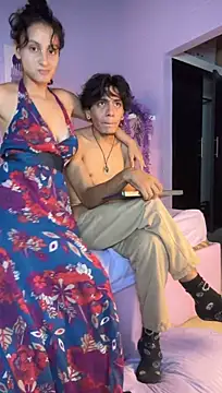 Abrilandjulian - Play boobs no bra