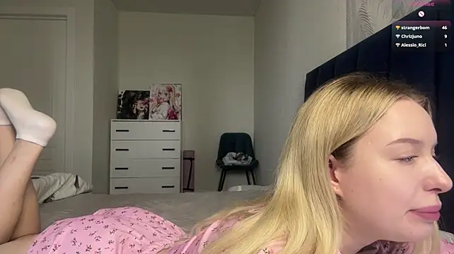 RinaMcphail - Run your fingers over my lips
