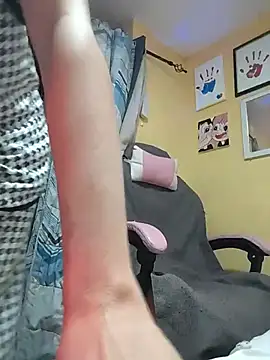 Luna_Moonfang - make me wet babe