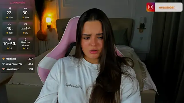 EvaRaider - kneads with two members with semen