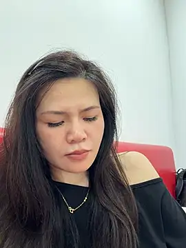 Cici-2026 - 众筹买大黑牛完成任务控制小粉5分钟