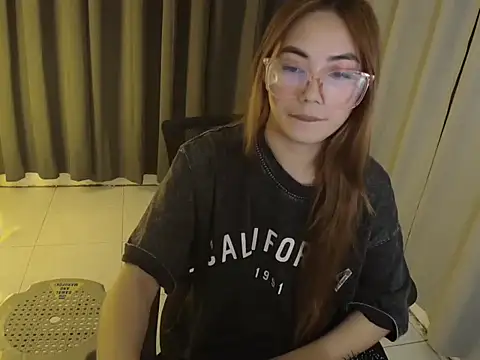 Sexybabedine - squirt play pussy