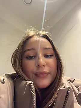 Mary_Sensory - 4 fingers in pussy