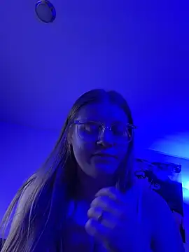 Aidowned - Short privates or vids via request
