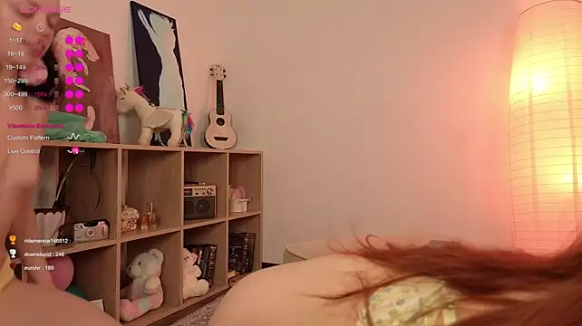 Hopgals - Lick Vicky's pussy!