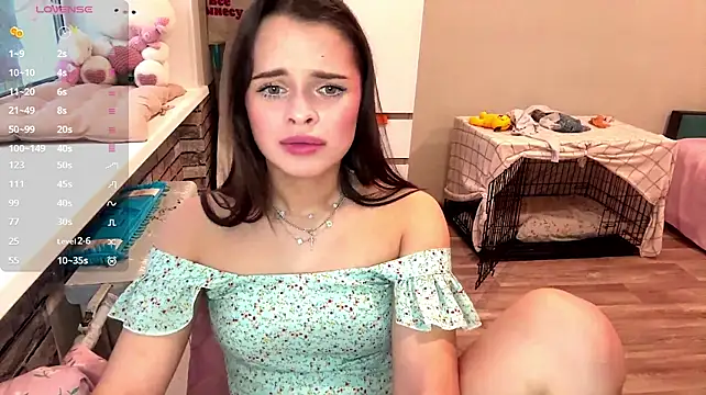 LanaSerbski - Lets squeeze thats tits in top 😍