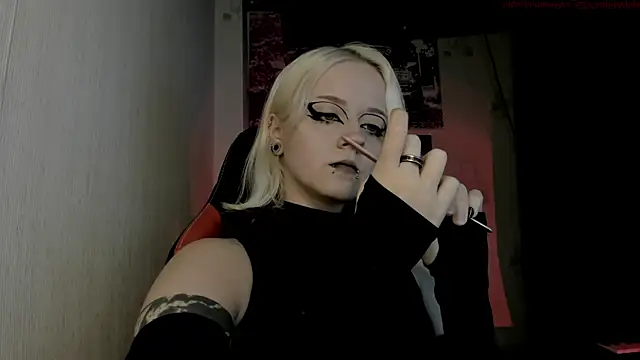 Holy_Mistress_S - good morning Mistress S