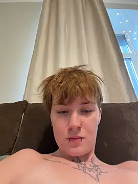 IceMur - dildo in pussy