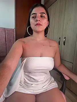 Estrella22 - bounce tits