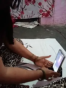 Poojasexy71