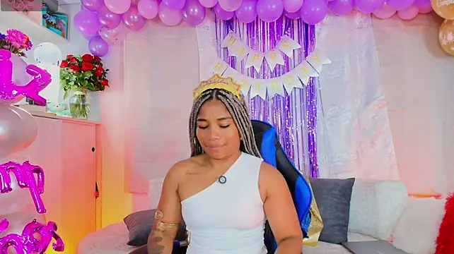 SilvannaFitt - Sexy birthday wink & kiss 🥳