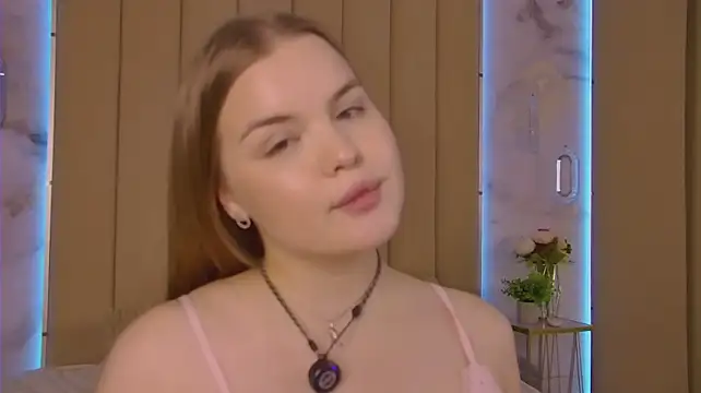 ChloeWinks - pussy play domi + 3 min control toy 🥵💋