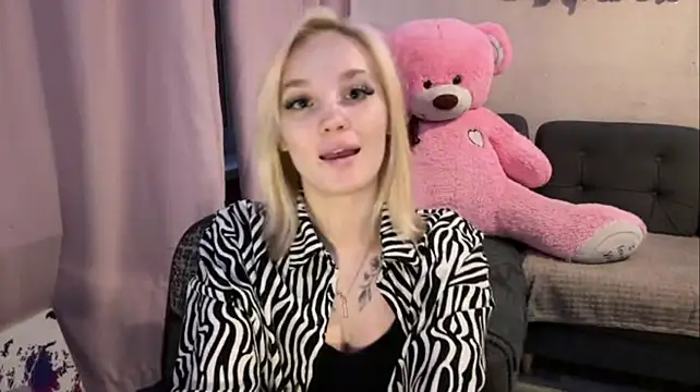 Amirarerrette - cute wink <3