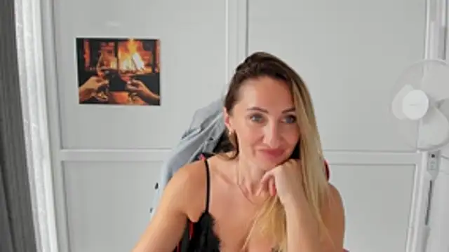 LilyDreamm - I want to buy myself new sexy underwear