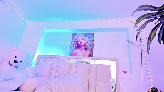 Samantaa_roberts1 - anal sex with a glass toy