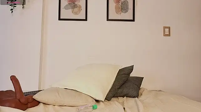S_SAMAANTHA - ride my big dildo