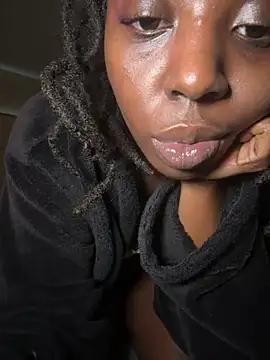 Thechocolatepeach - spread it over your face 🤗