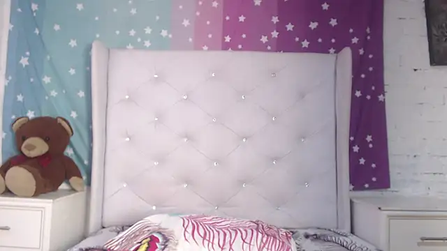 Angel_victoria0 - FOOTJOB! <3