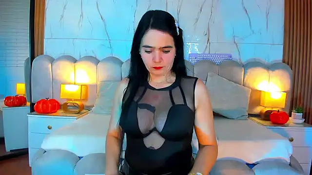 Samantha_Fiire - SHOW FEET + FEETJOB DILDO🦶🏻