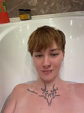 IceMur - dildo in pussy