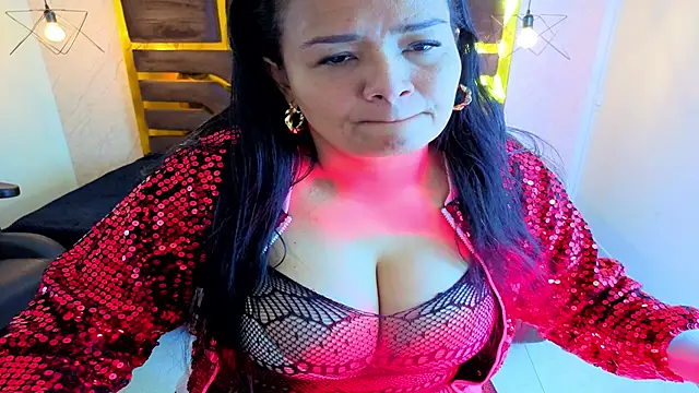 MiaaVelvett - Milk in msi garndes ettas and suck