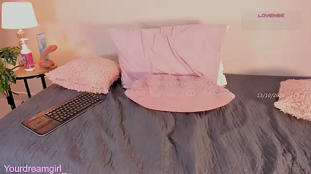 Yourdreamgirl__ - Full-on milking show🐮💦