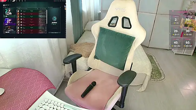 Lunar_Whisper - make my pussy wet