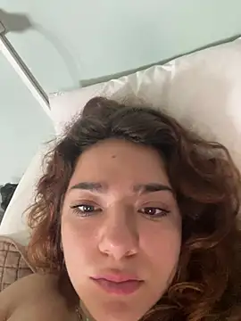 Honeymuse - show my tits and touch my self
