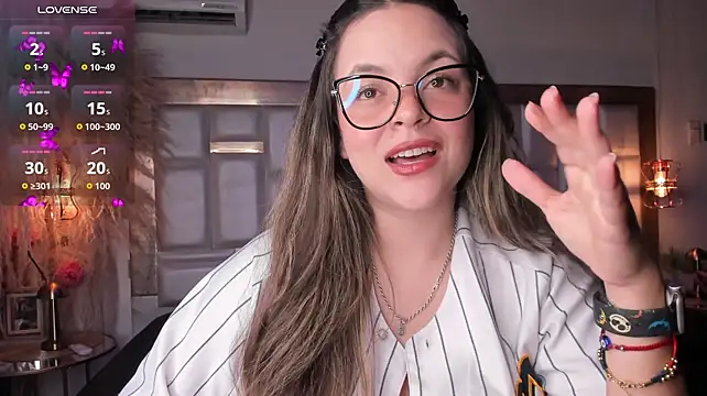 KateMoorex - ❣️Bouncing my boobs in your face ❣️