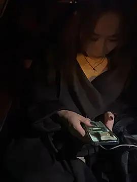 Luck6688 - 挑战露天火锅店❤️戴乳夹裸上半身