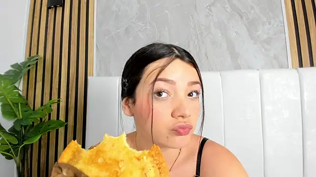 Samantha_Good - Play boobs in your face