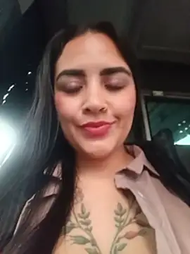 MAYE__13 - I take off my bracelets in public