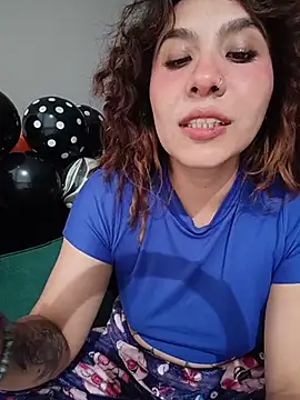 Amstheynovak - Show boobs