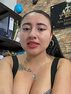 _Sarah-Office1 - Hard fingering on my desk 🔥