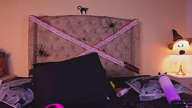 Allisson_m - spanking on my ass