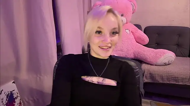 Amirarerrette - cute wink <3