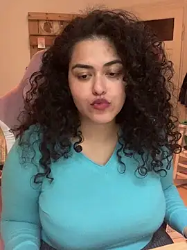Curvydesifromgermany - Oil on tits